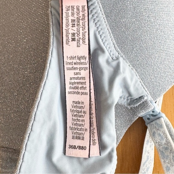 Victoria’s Secret T-Shirt Wireless Bra - Picture 11 of 11